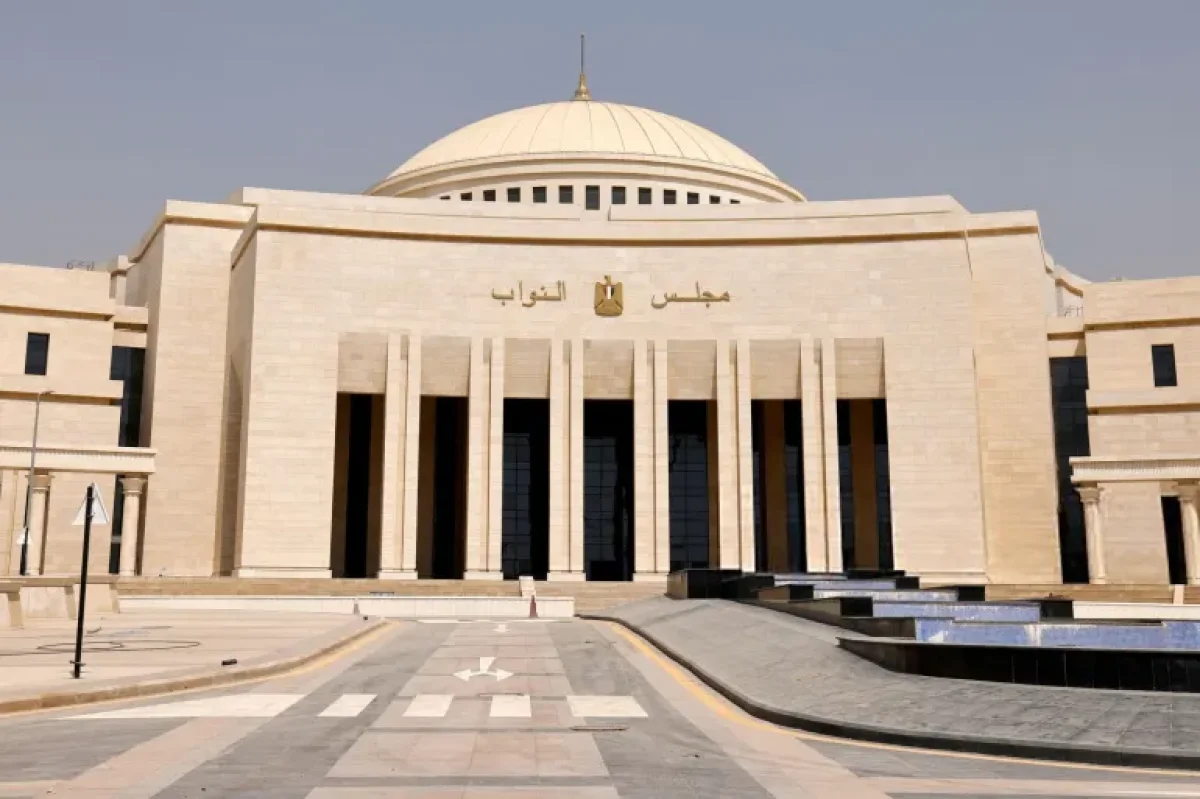 خطوة عسكرية كبرى تهز الإقليم.. البرلمان المصري يقرر إسناد السعودية