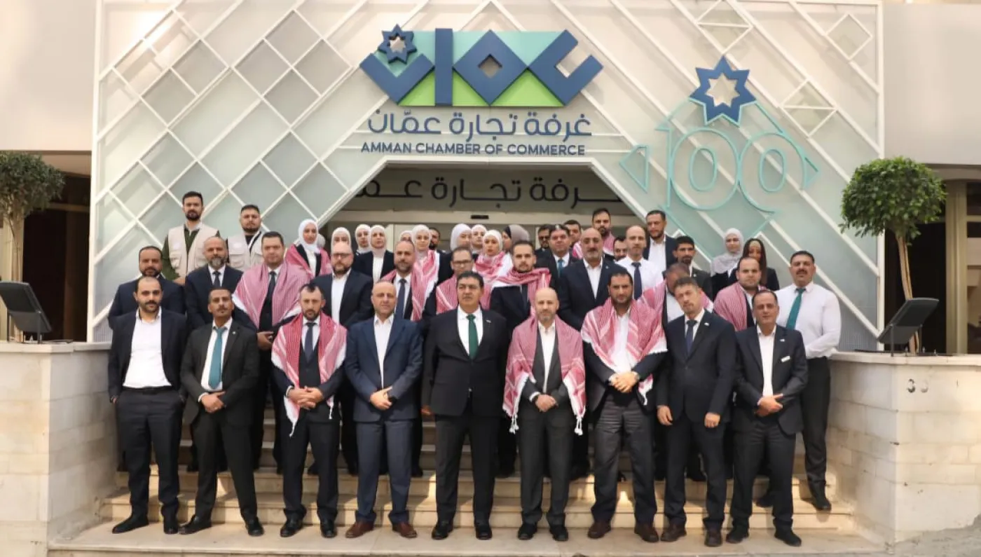 تجارة عمّان تنظم وقفة تضامنية مع شهداء الكرك وتشيد بجهود الأجهزة الأمنية في القبض على منفذي الجريمة الإرهابية