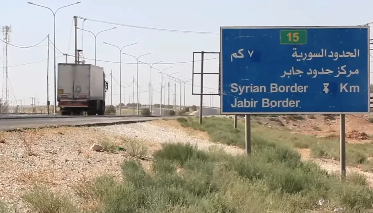 إعادة فتح معبر نصيب وعبور حافلات النقل إلى سوريا