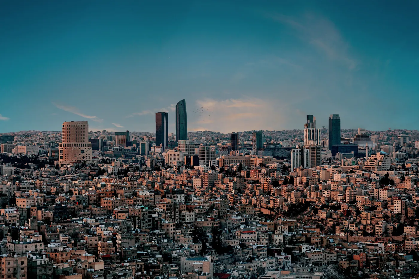 ارتفاع ملموس على درجات الحرارة في الأردن خلال الأيام المقبلة.. والأرصاد تحذر من 3 ظواهر جوية